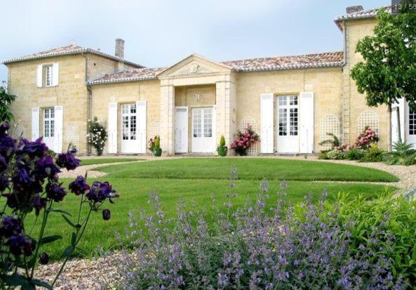 Chateau Belles Graves Bed & Breakfast Pomérols Dış mekan fotoğraf