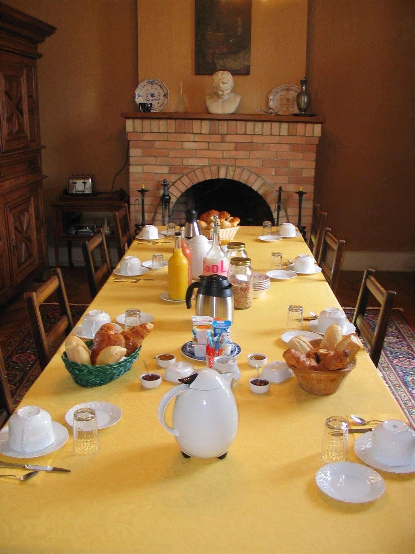 Chateau Belles Graves Bed & Breakfast Pomérols Dış mekan fotoğraf